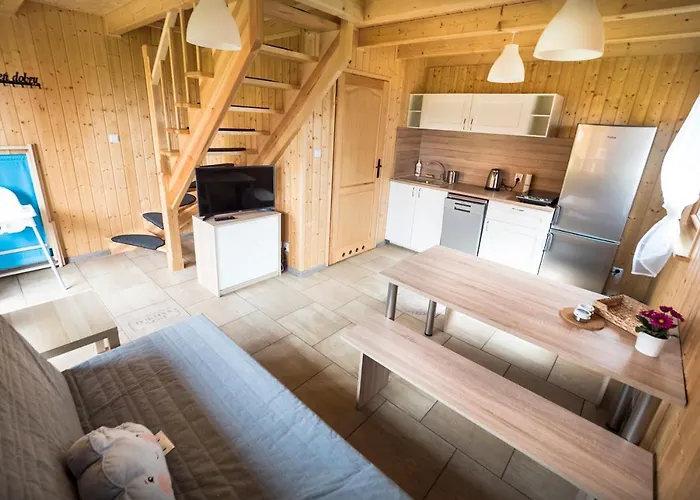 Letniskowe Slodka Деревянный коттедж *